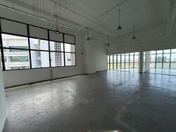 Hh @ Kallang (D13), Factory #560361381